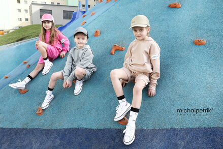 Šiltovka MINIOO neón 